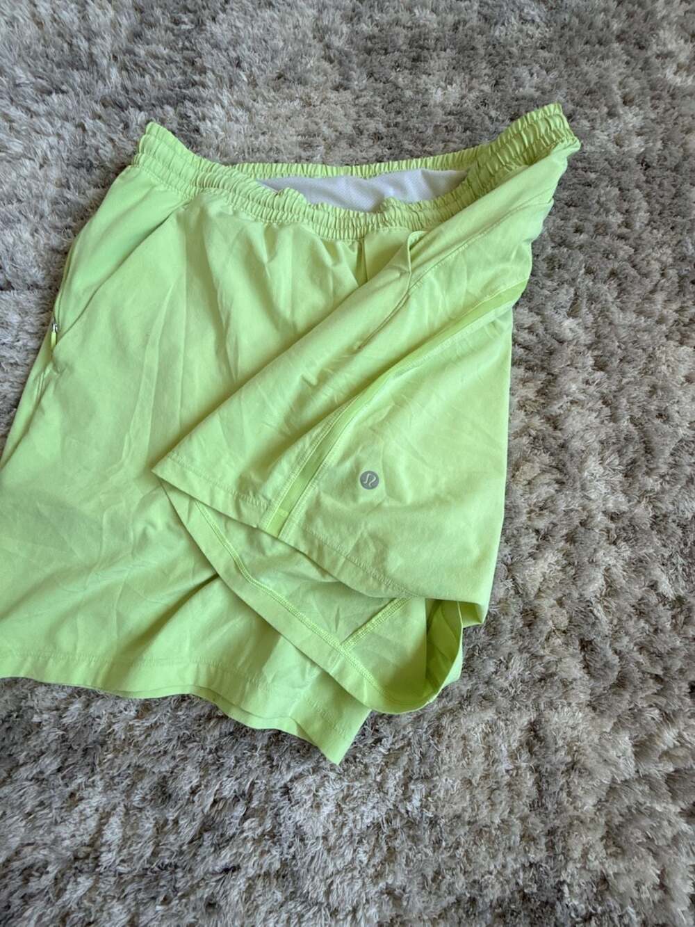 Men’s Lululemon Track That Mid-Rise Short 5" Lined Zip Pocket Lemon